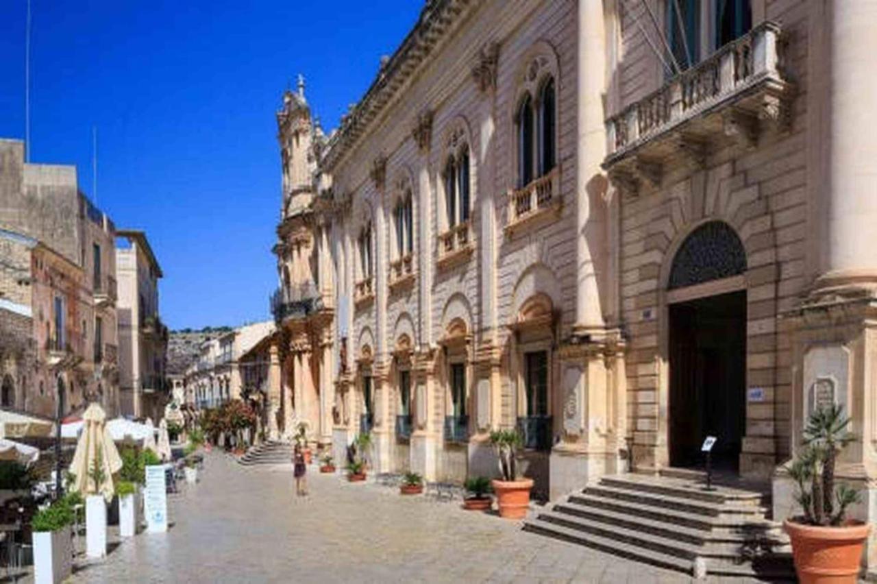 Ortigia Sunset Apartments - Xenia Sicily Villas Syracuse Exterior photo
